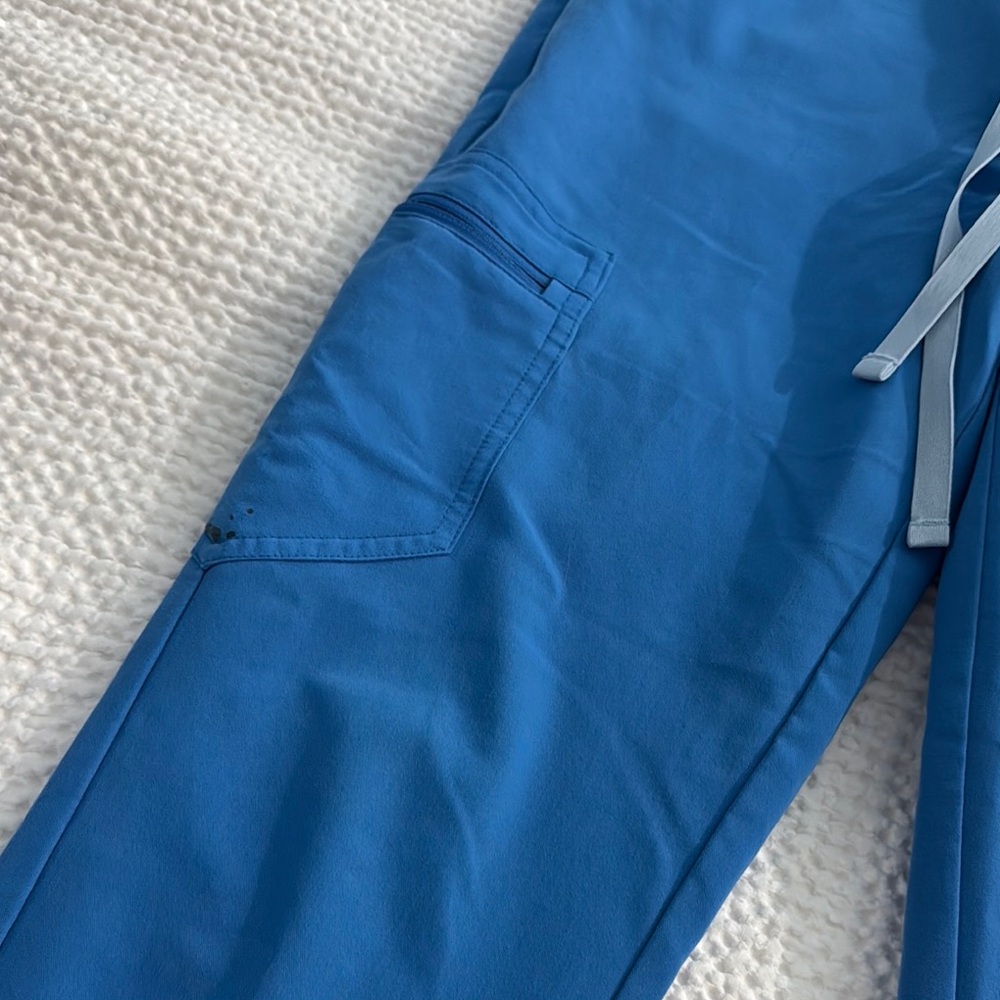 Figs Zamora High Waisted Joggers - Picture 3 of 9